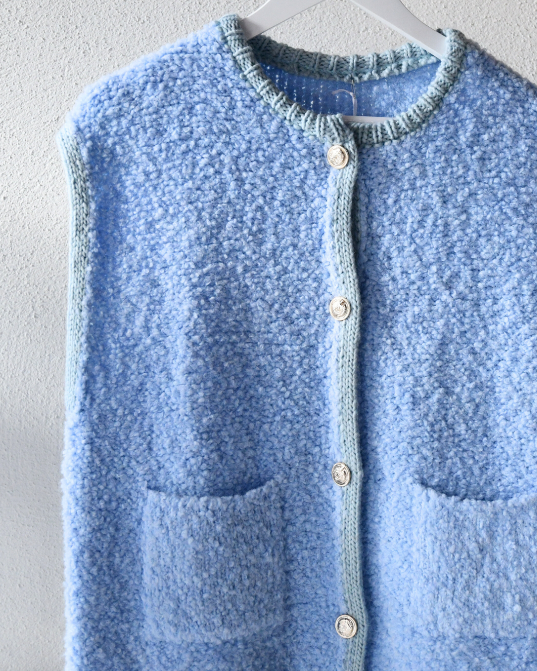 Strickweste Mira – Hellblau