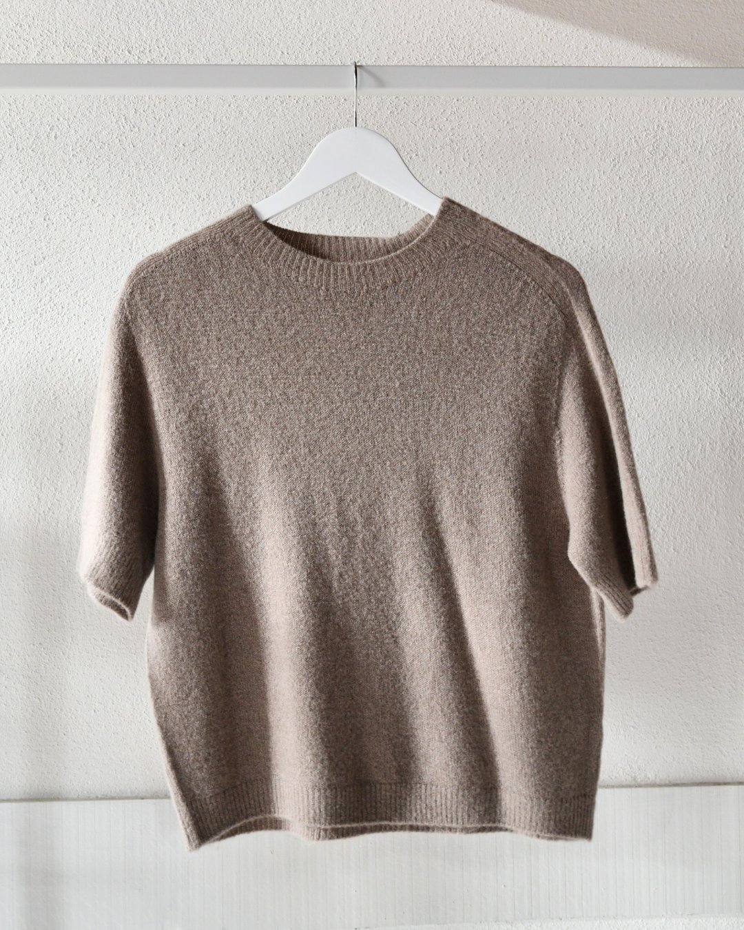Strickpullover Anna kurzarm in Taupe