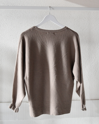 Pullover mit Rüschen