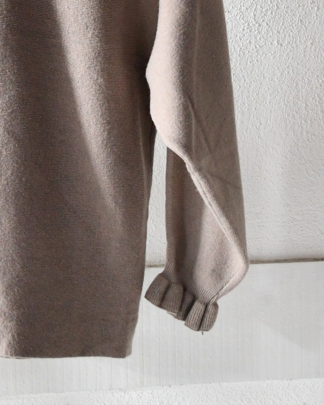 Pullover mit Rüschen