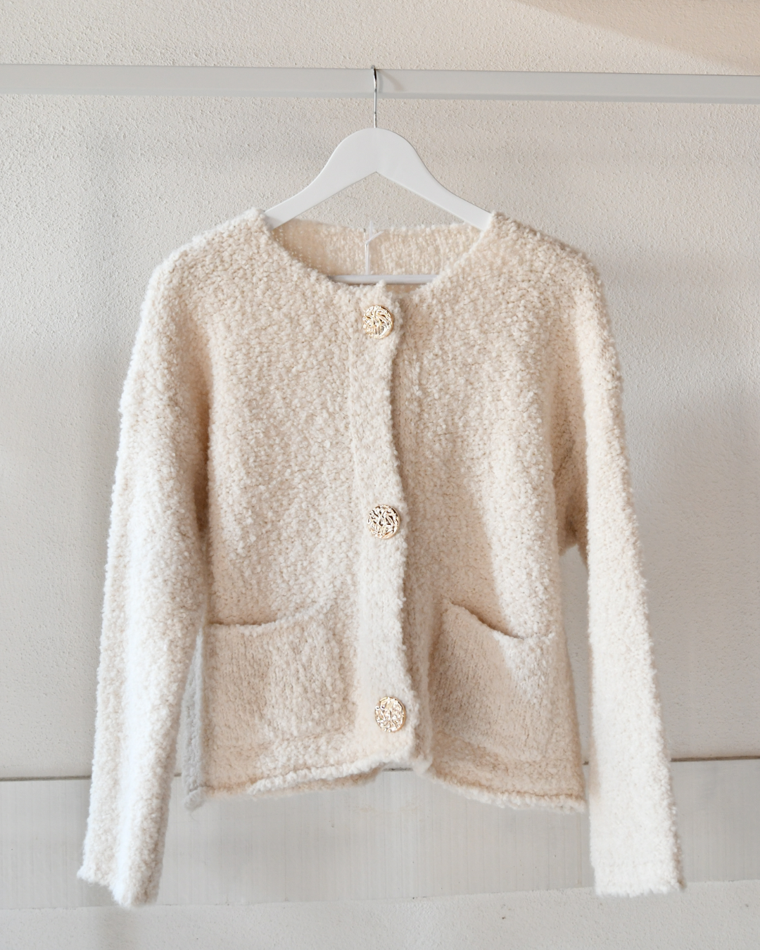 Bouclé-Strickjacke Classy