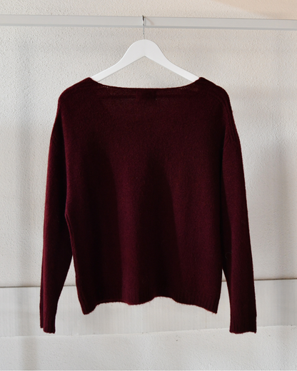 Strickpullover mit V-Ausschnitt in Bordeaux
