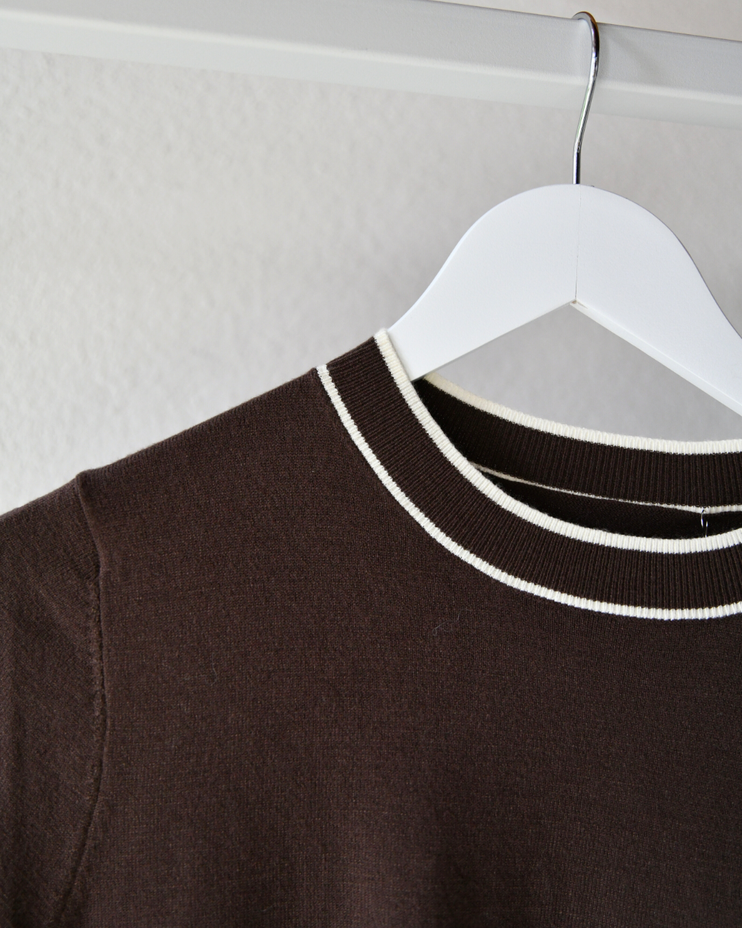 Feinstrickshirt in Dunkelbraun