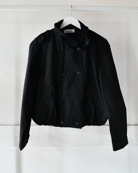 Trenchcoat Cropped in Schwarz