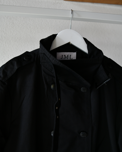 Trenchcoat Cropped in Schwarz