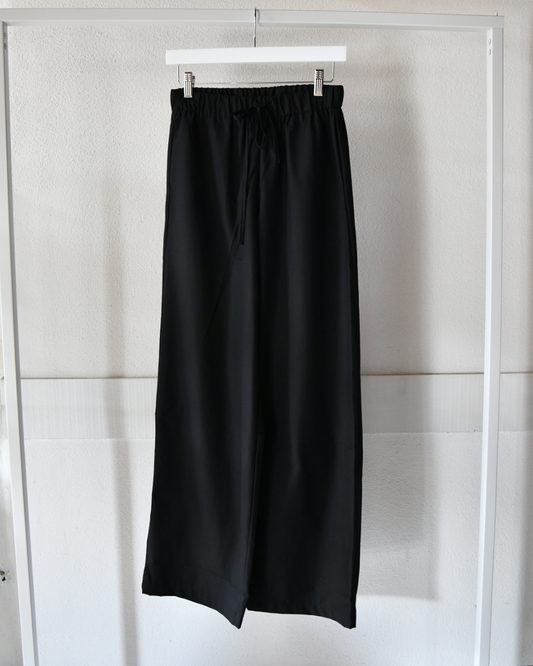 Stoffhose in Schwarz