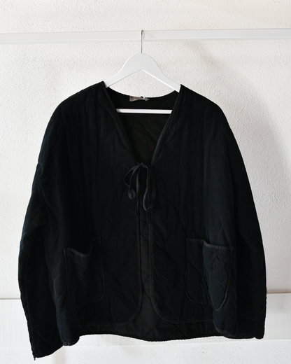 Steppjacke mit Schleife